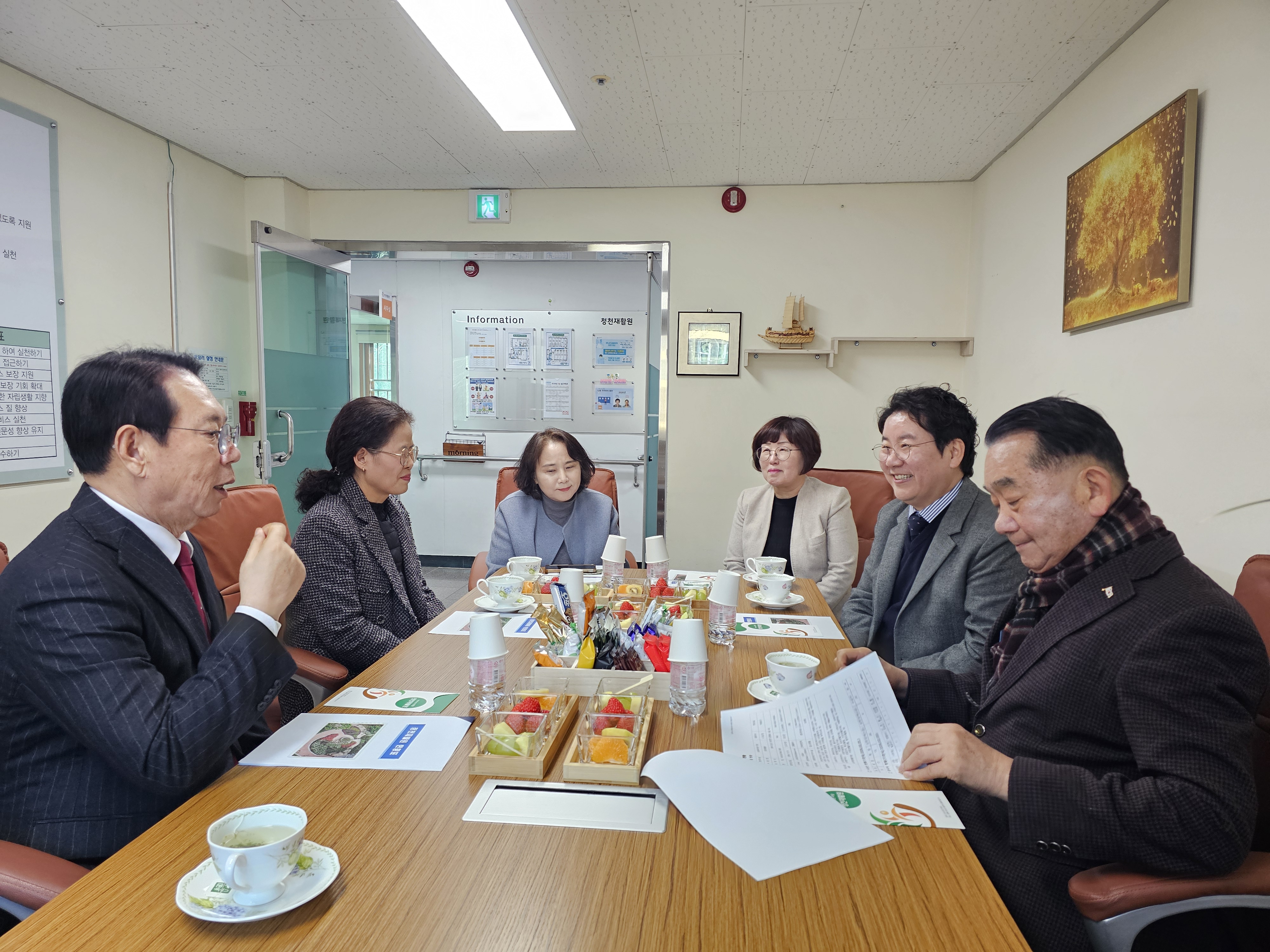 군수님 차담.jpg